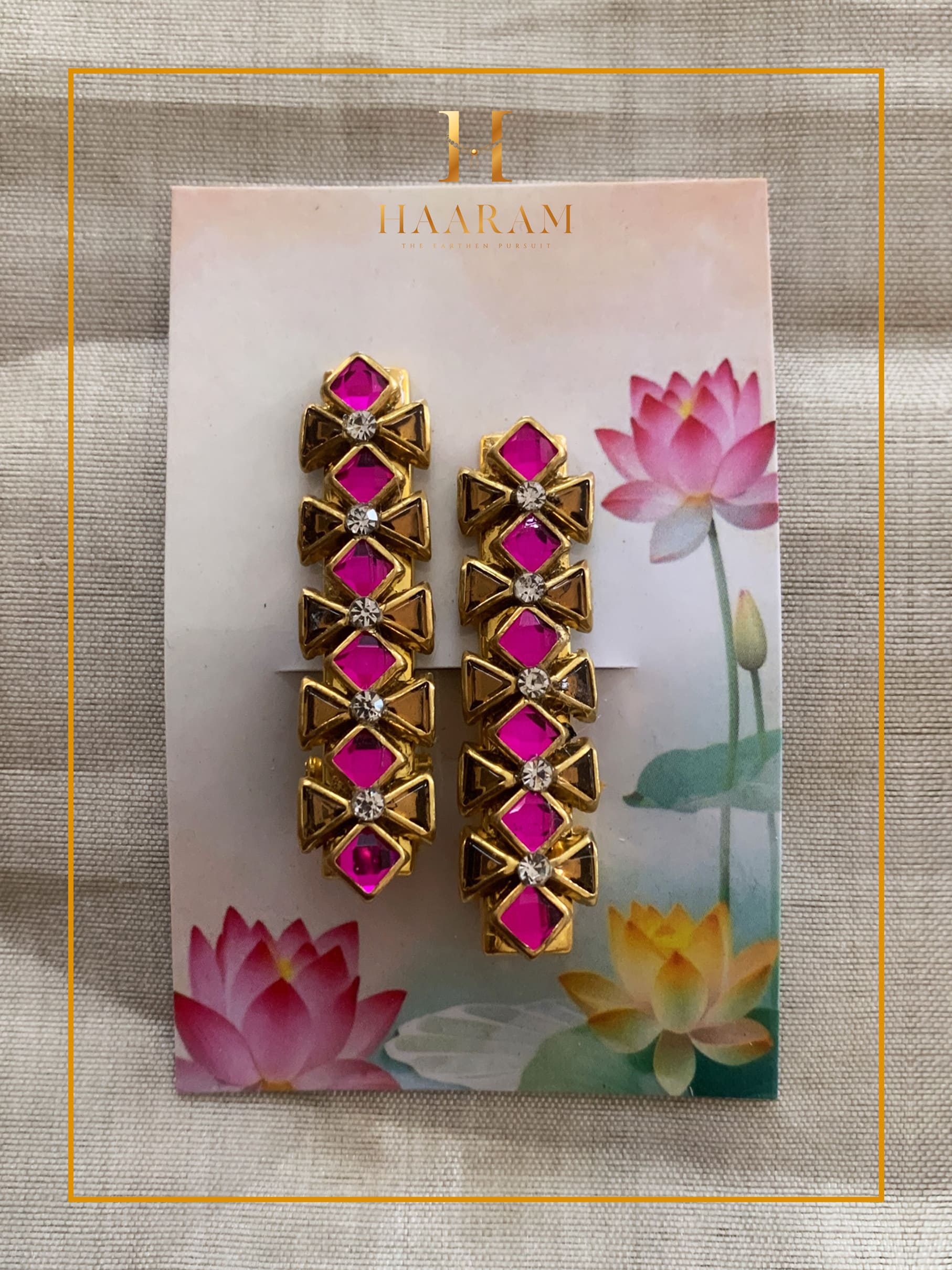 Handcrafted Alligator Clip by Haaram by Yashh โ elegant and functional hair accessory.