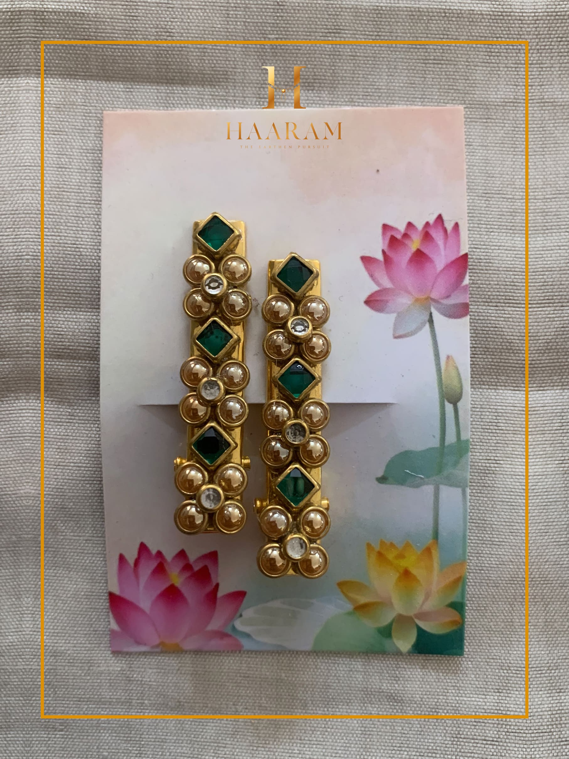 Handcrafted Alligator Clip by Haaram by Yashh โ elegant and functional hair accessory.