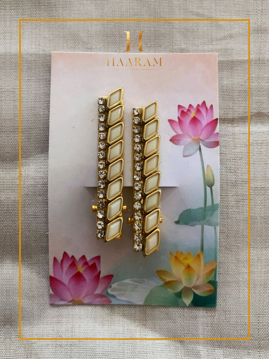 Handcrafted Alligator Clip by Haaram by Yashh — elegant and functional hair accessory.