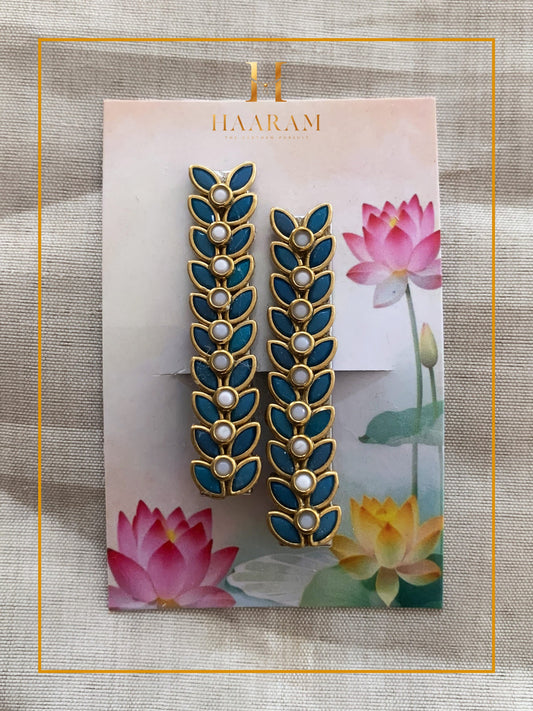 Handcrafted Alligator Clip by Haaram by Yashh — elegant and functional hair accessory.