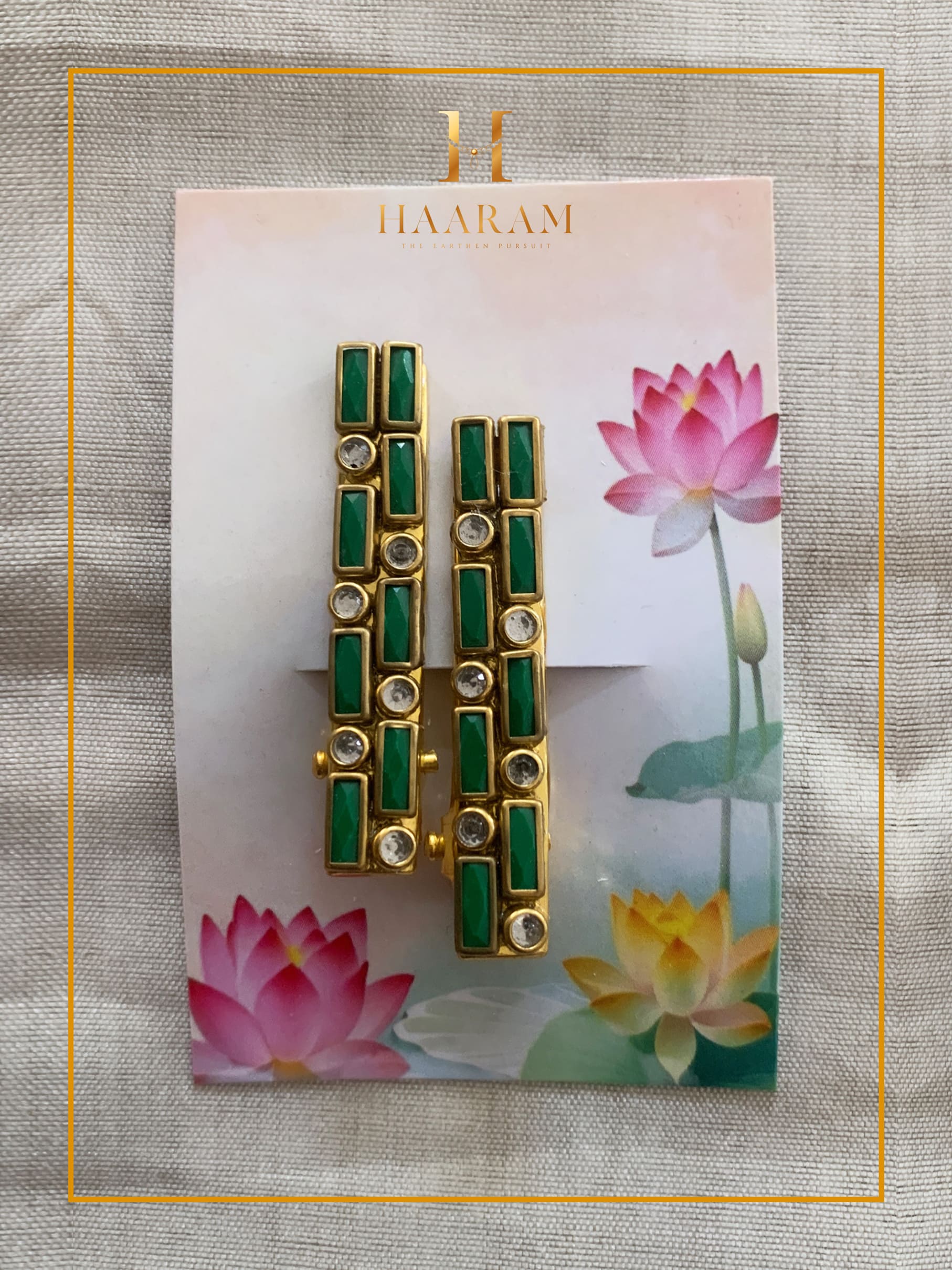 Handcrafted Alligator Clip by Haaram by Yashh โ elegant and functional hair accessory.