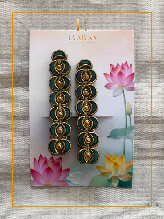 Handcrafted Alligator Clip by Haaram by Yashh — elegant and functional hair accessory.