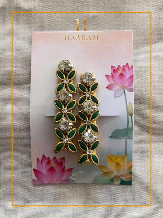 Handcrafted Alligator Clip by Haaram by Yashh — elegant and functional hair accessory.
